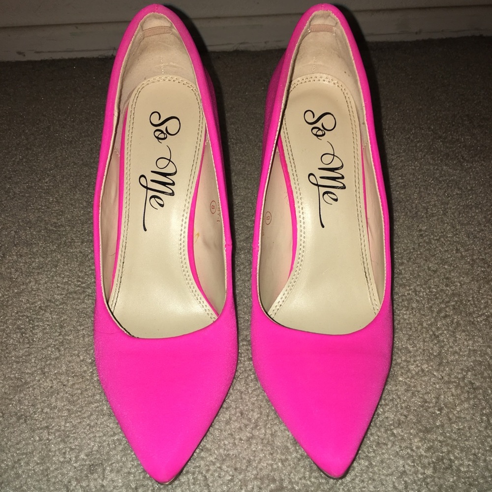 Fashionova Neon pink shoes. High heels
